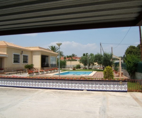 CHALET IN MUTXAMEL