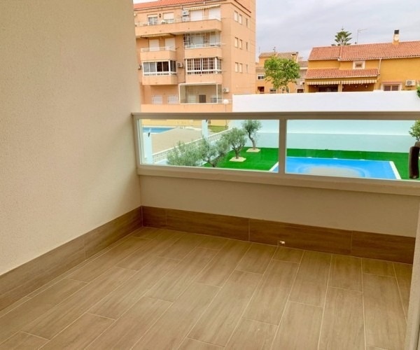 BEAUTIFUL FLATS 200M FROM THE BEACH IN CAMPELLO