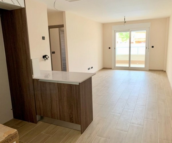 BEAUTIFUL FLATS 200M FROM THE BEACH IN CAMPELLO